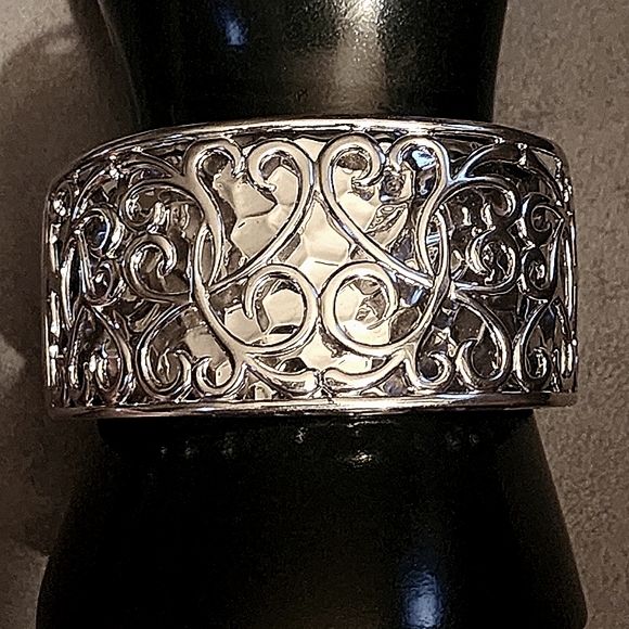 Sterling Jewelry - Designer Sterling Silver Cuff Bracelet 3D Gallery Heavy Scroll Hearts heart